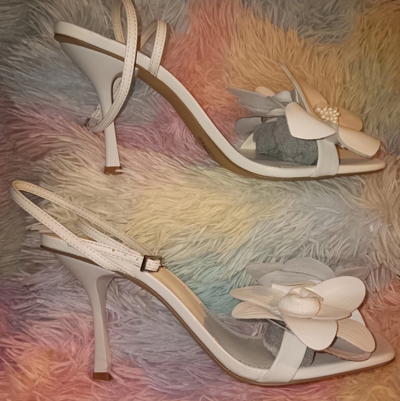 Steve Madden Amani Floral Ankle-Strap Heels~White~Women"s Size 9M - Picture 3 of 8